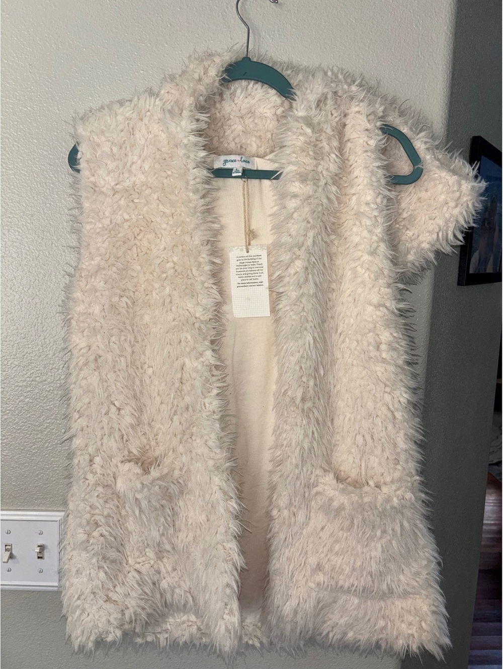 Grace & Lace Cream Shaggy Plush Faux Fur Vest NWT Large